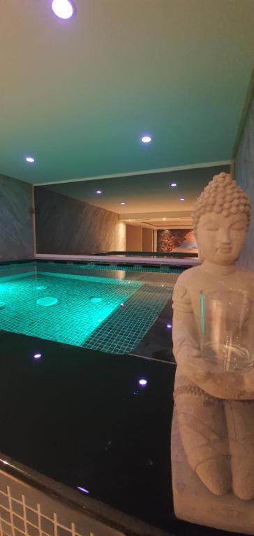 Modern Top Floor Sea View 3Br With Pools, Spa & Fitness Becici  Bagian luar foto