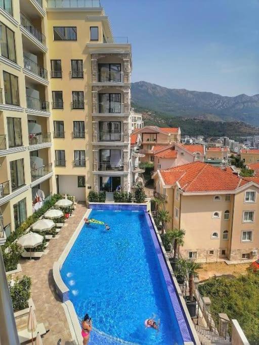 Modern Top Floor Sea View 3Br With Pools, Spa & Fitness Becici  Bagian luar foto