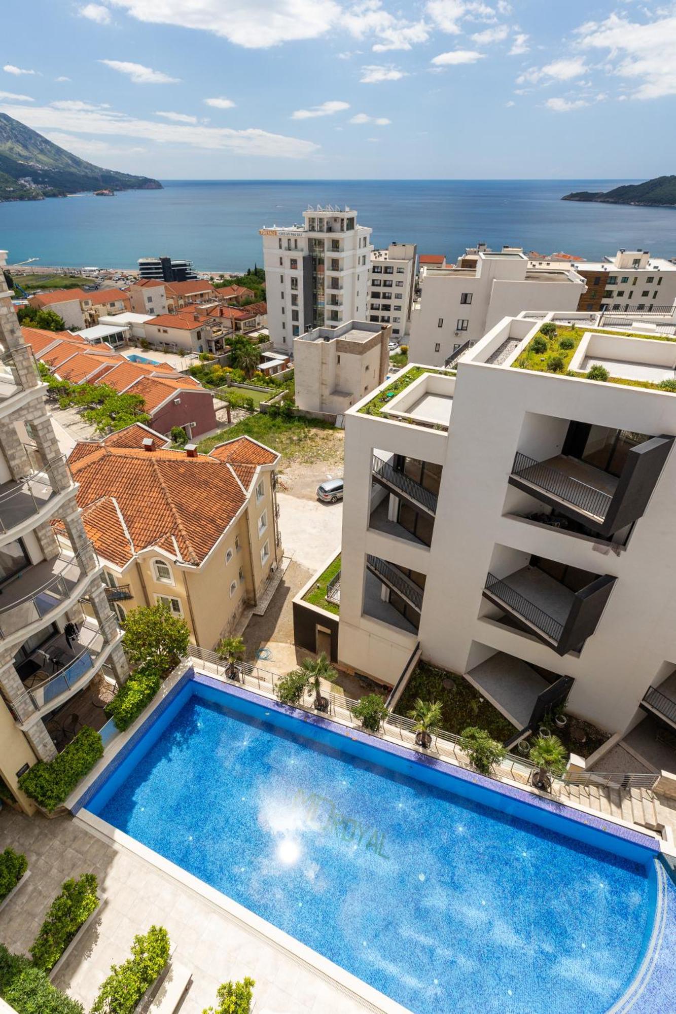 Modern Top Floor Sea View 3Br With Pools, Spa & Fitness Becici  Bagian luar foto