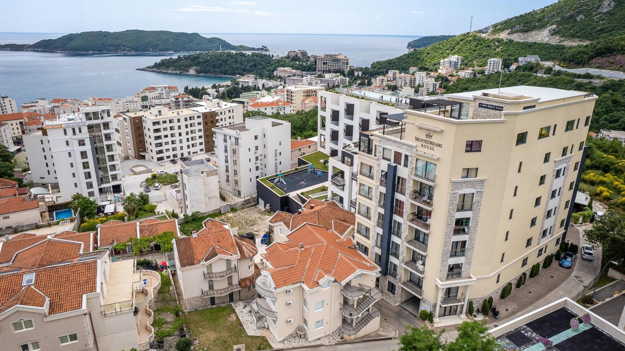 Modern Top Floor Sea View 3Br With Pools, Spa & Fitness Becici  Bagian luar foto