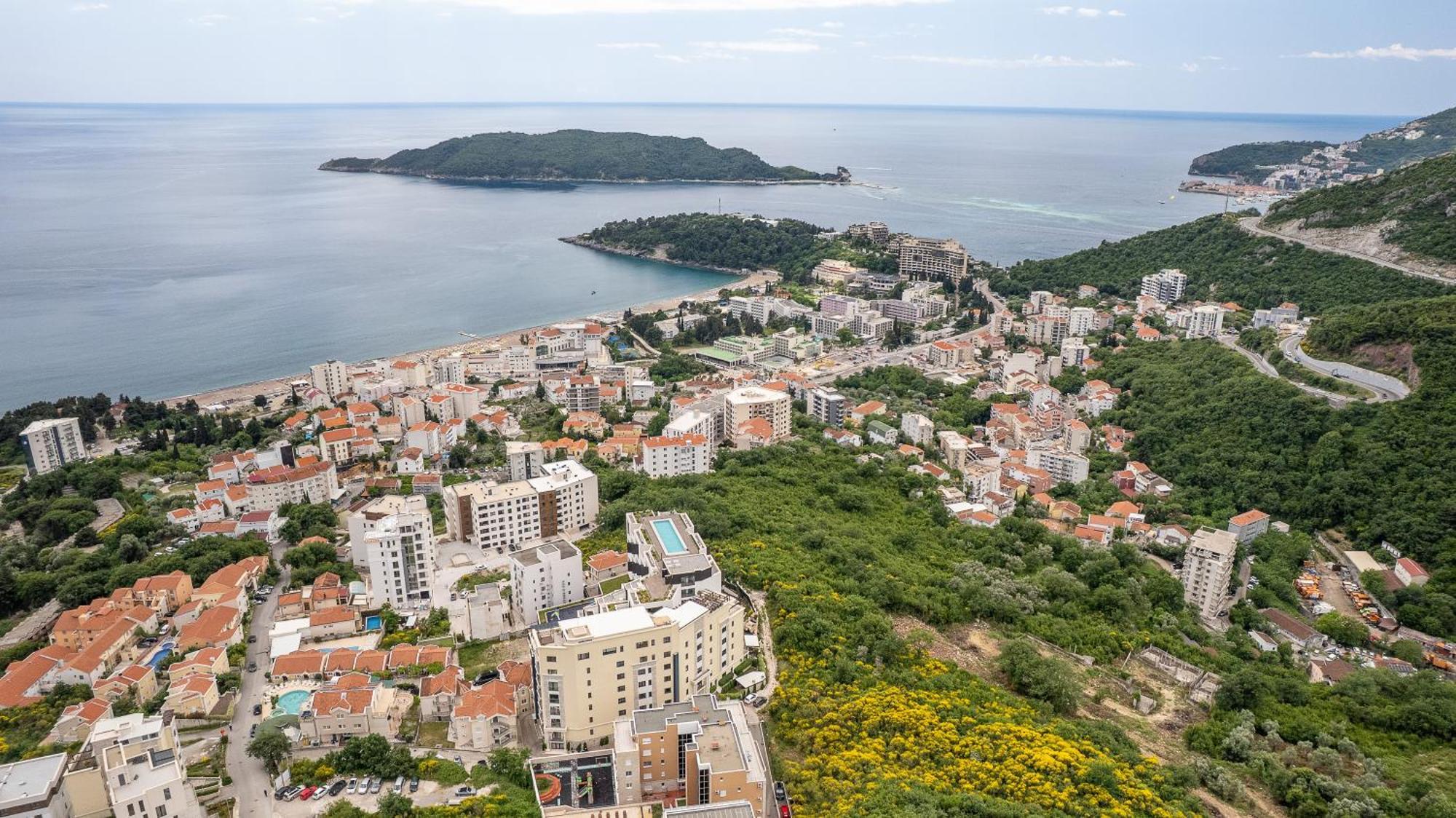 Modern Top Floor Sea View 3Br With Pools, Spa & Fitness Becici  Bagian luar foto