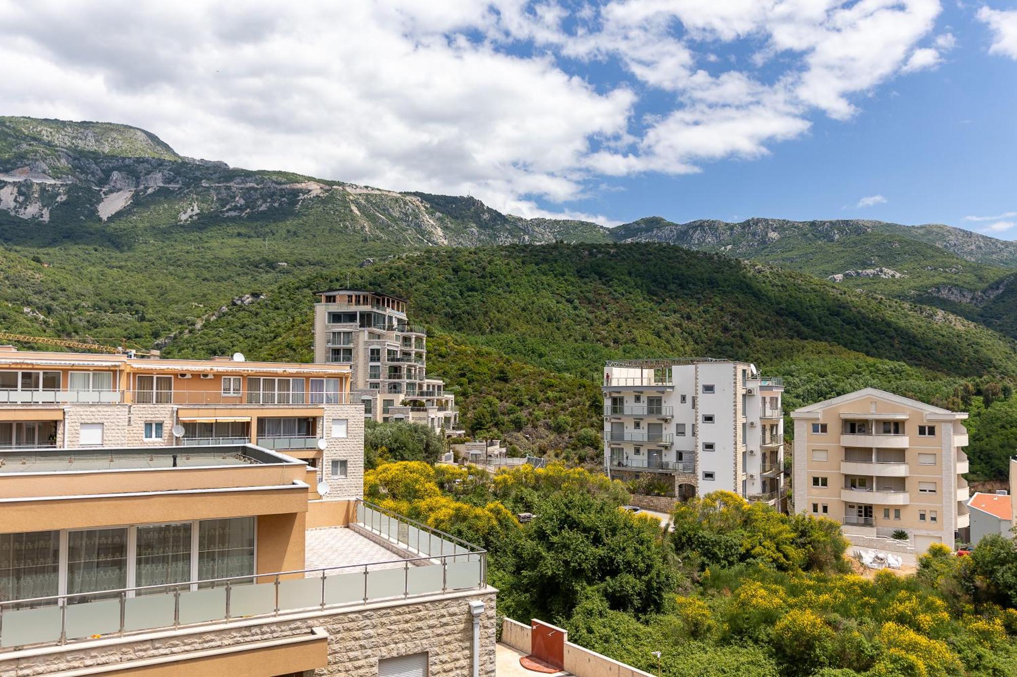 Modern Top Floor Sea View 3Br With Pools, Spa & Fitness Becici  Bagian luar foto