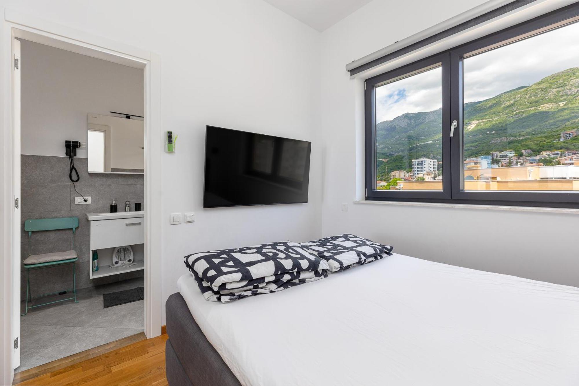Modern Top Floor Sea View 3Br With Pools, Spa & Fitness Becici  Bagian luar foto
